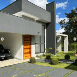 Casa no condomínio Estância da Mata